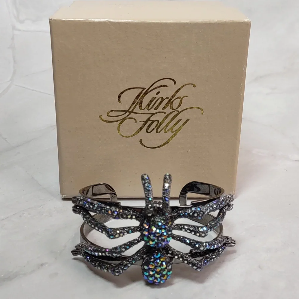 Kirk's Folly Enchanted Aurora Borealis Spider Bracelet - Picture 9 of 10